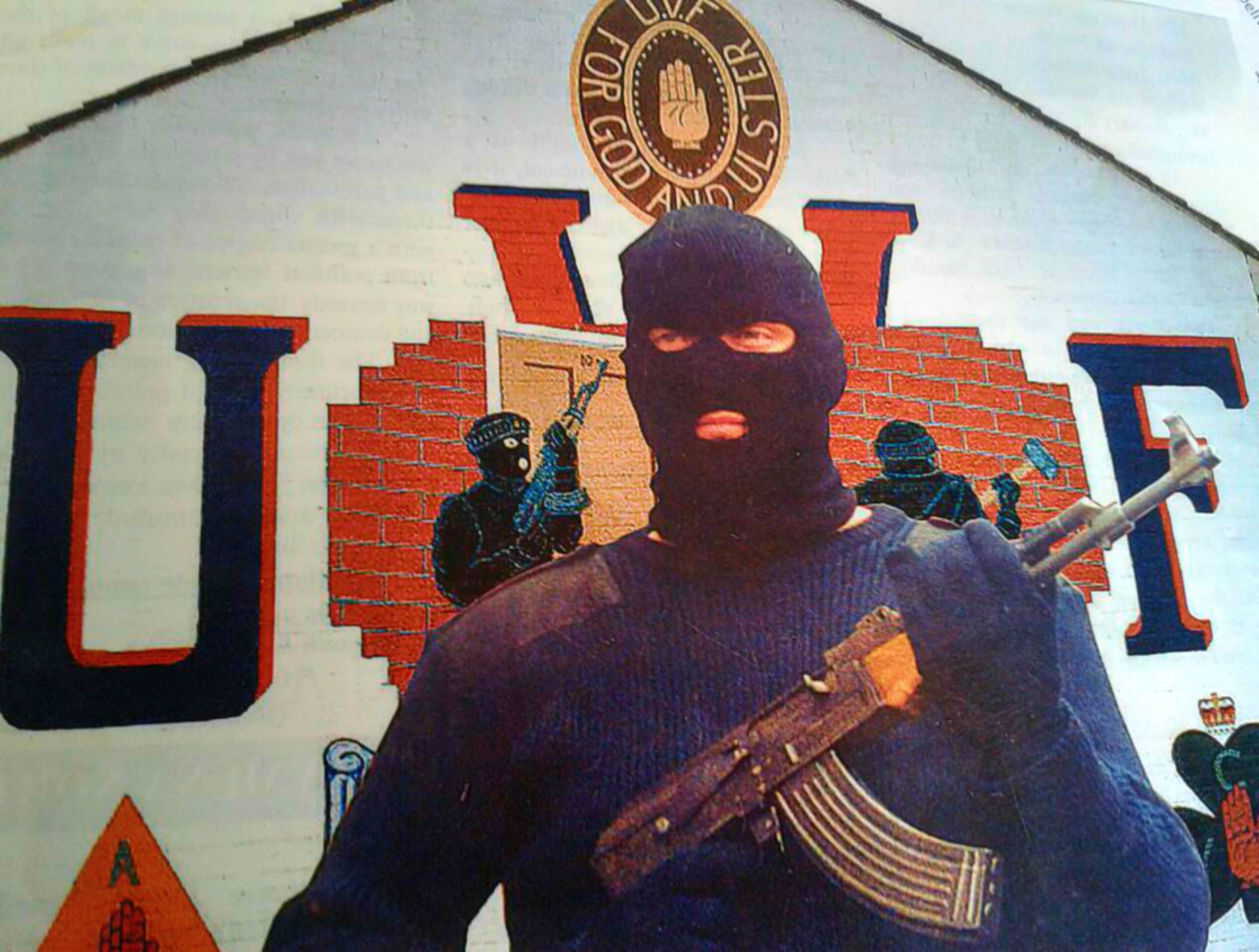 Βόρεια Ιρλανδία – UVF: Στα …όπλα για μια εμφάνιση!