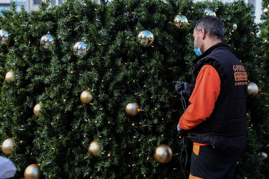 Πλατεία Αριστοτέλους στολισμός 2020: «Μύρισαν» Χριστούγεννα στη Θεσσαλονίκη