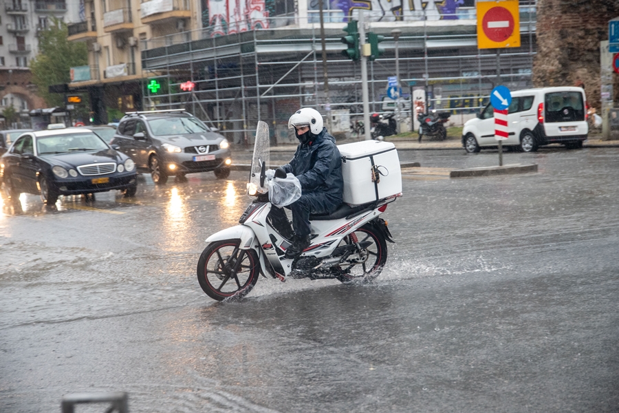 Κακοκαιρία έρχεται: Μήνυμα από την Πολιτική Προστασία