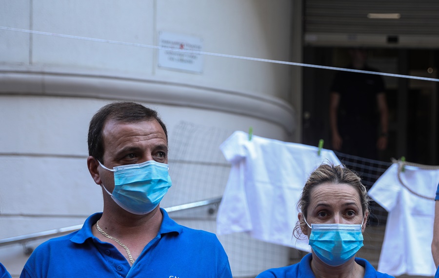 Κορονοϊός Ελλάδα: Γιατρός πρώην ασθενής επέστρεψε στα καθήκοντα και στέλνει το μήνυμά του