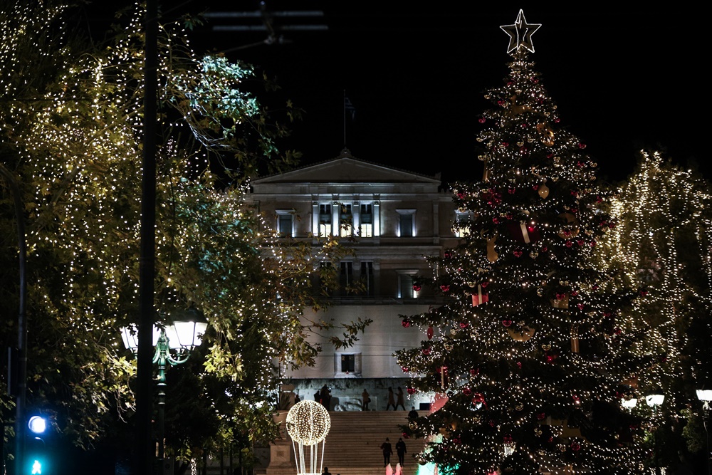 Φωταγώγηση χριστουγεννιάτικου δέντρου Σύνταγμα 2021 