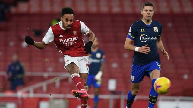 arsenal held in draw 0-0 against crystal pallace