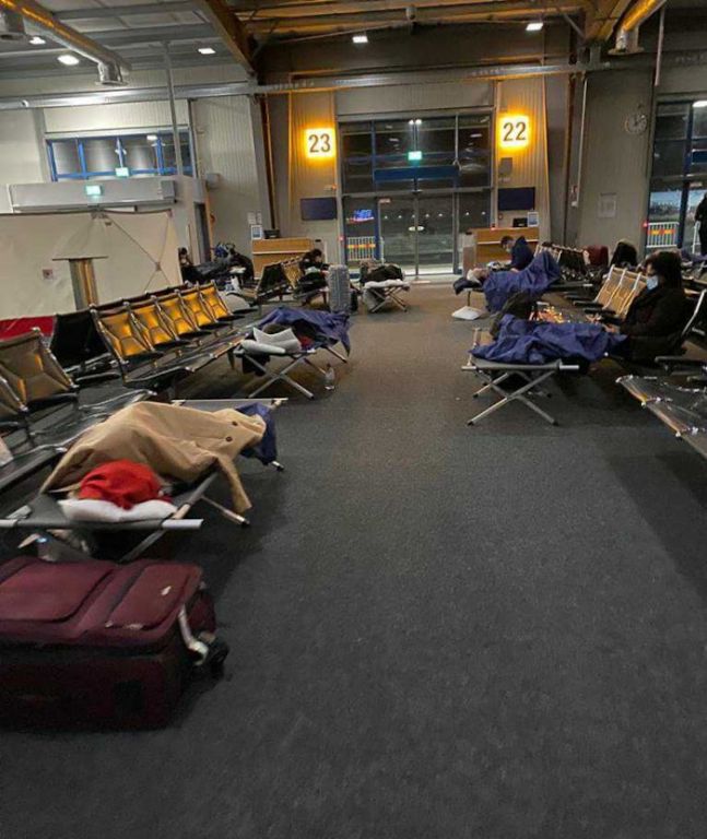 αεροδρόμιο στη Γερμανία αποκλεισμένοι