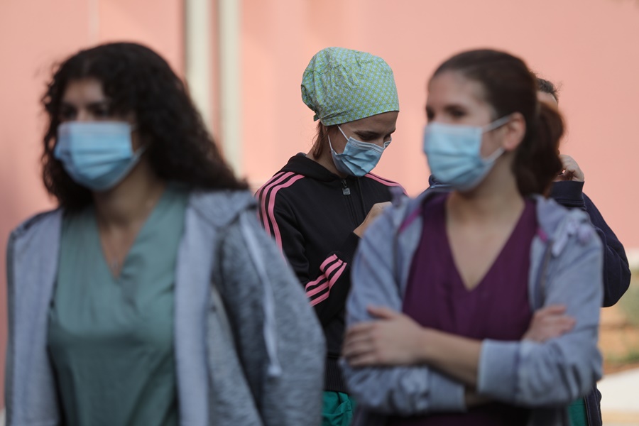Γιατροί μάσκα νοσηλευτές Σωτηρία πανδημία