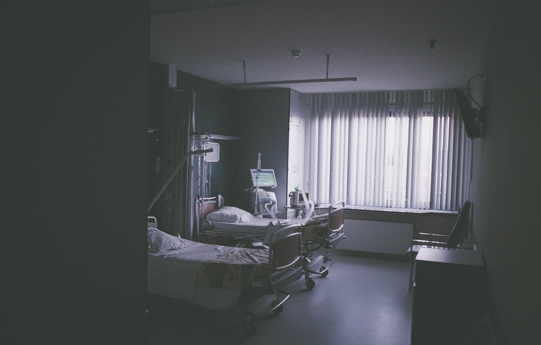 Γερμανία κορονοϊός νέα: Δηλώσεις διευθυντή κλινικής περί «επιλογής ασθενών»