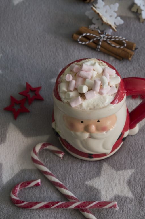 Χριστουγεννιάτικη κούπα Άγιος Βασίλης ζεστή σοκολάτα 