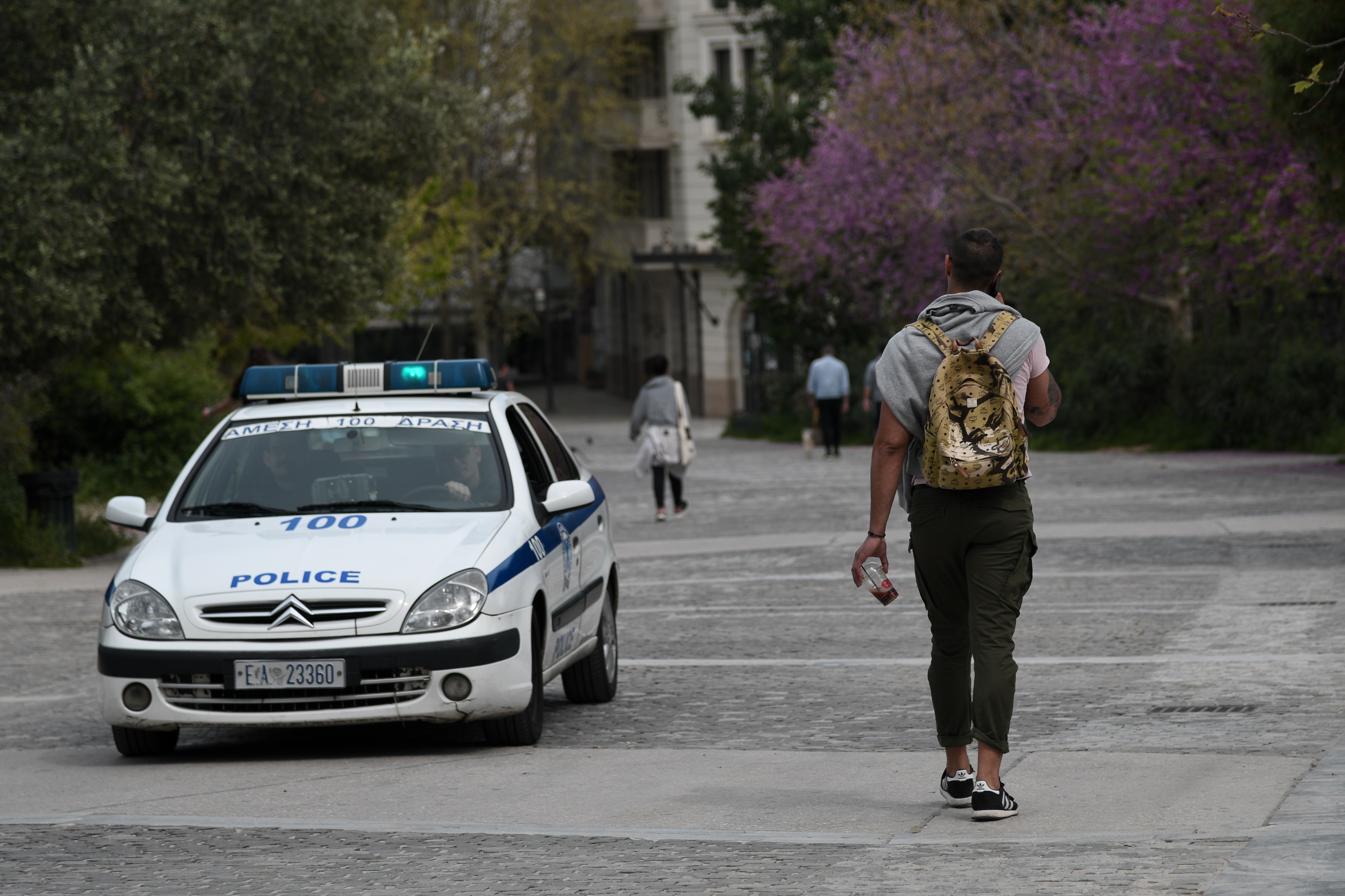 Κρούσματα Αττική – Θεσσαλονίκη: Σε ποιες περιοχές επιμένει ο κορονοϊός