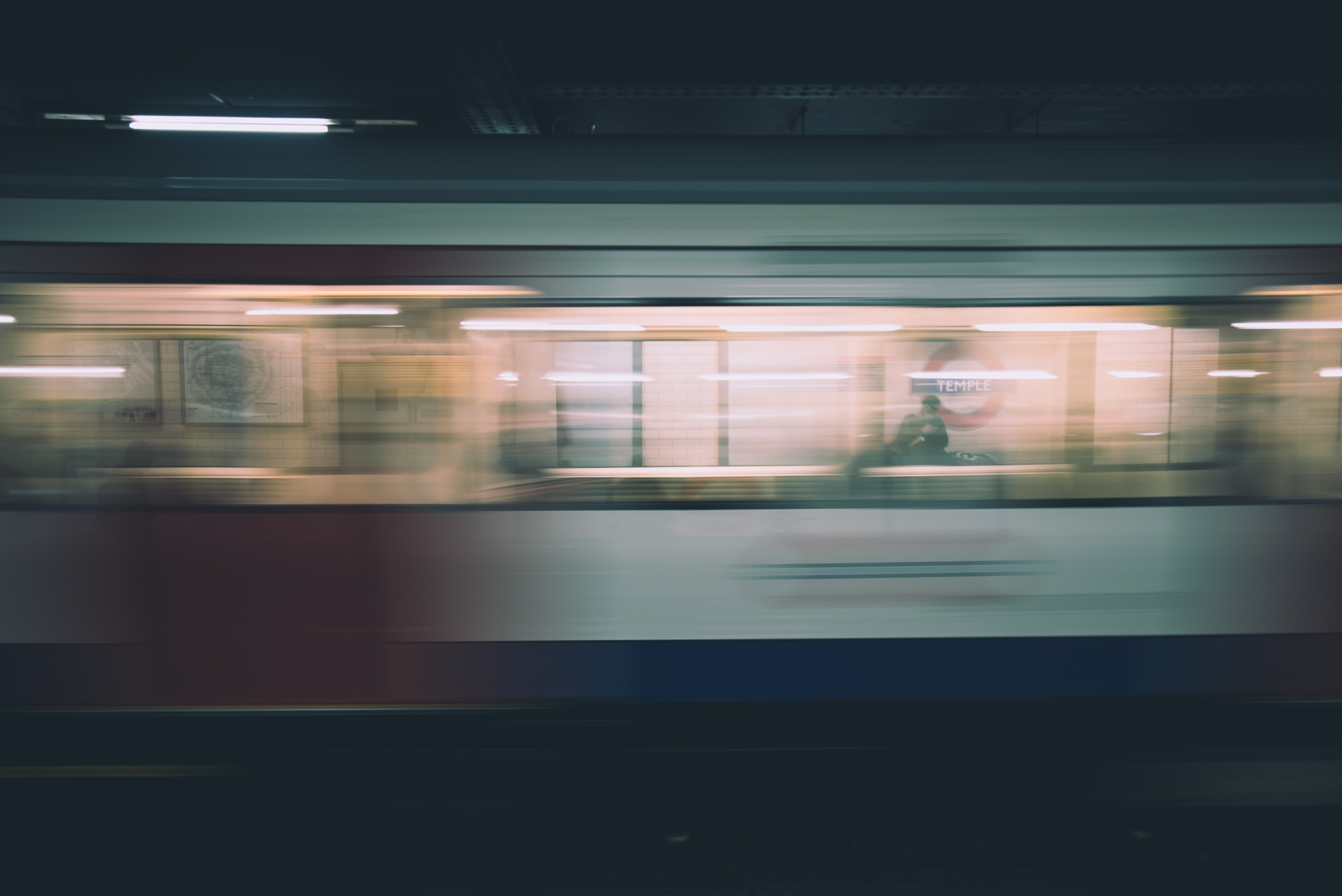 Πτώση στο μετρό «Ευαγγελισμός»: Άντρας απεγκλωβίστηκε με σοβαρά τραύματα