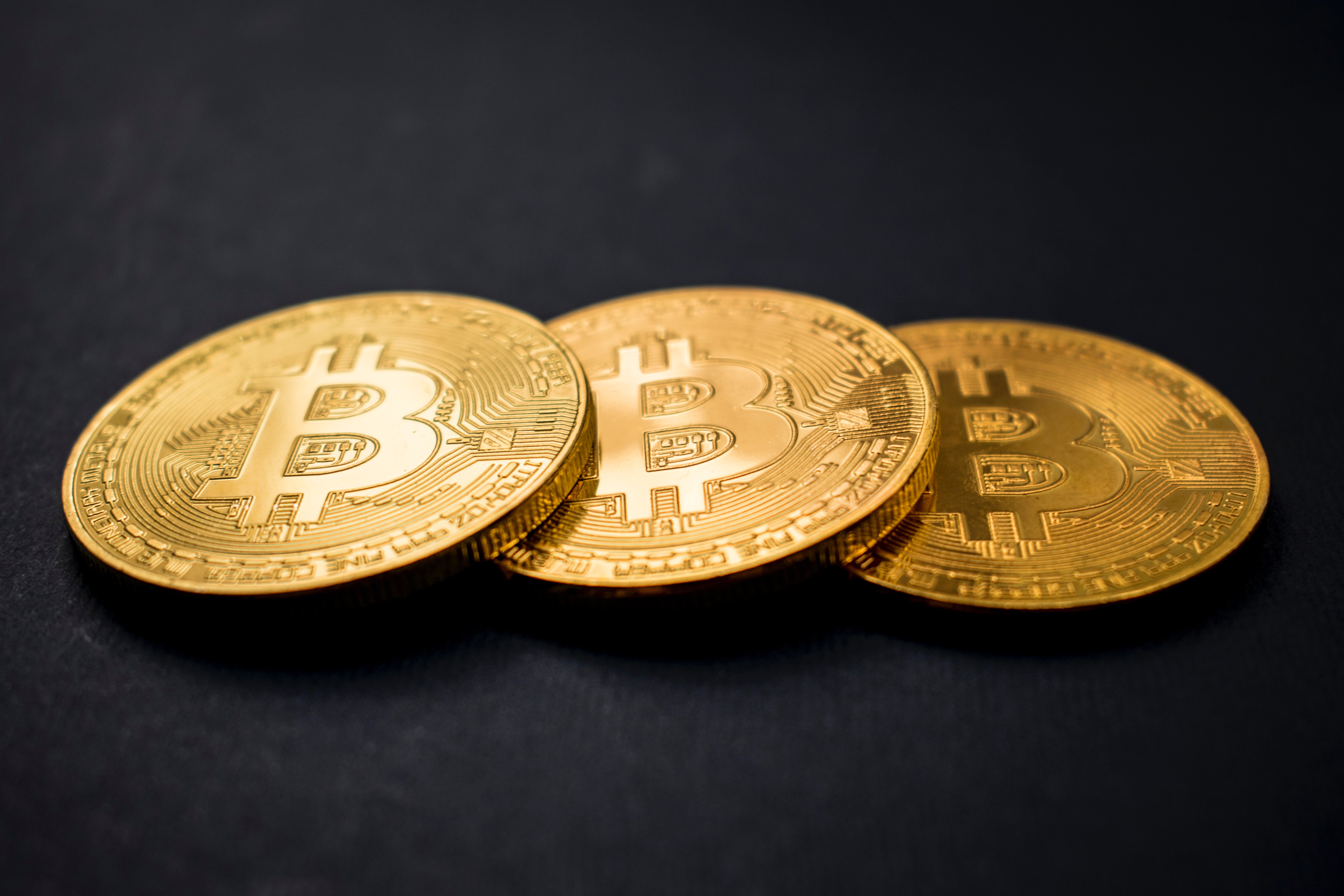 Bitcoin τι είναι: Στις αρχές του 2021 η «ισοτιμία» του έφτασε στα 34.000 δολάρια
