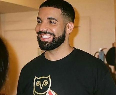 Drake spotify: Έγινε ο πρώτος καλλιτέχνης που έφθασε τα 50 δισεκατομμύρια streams