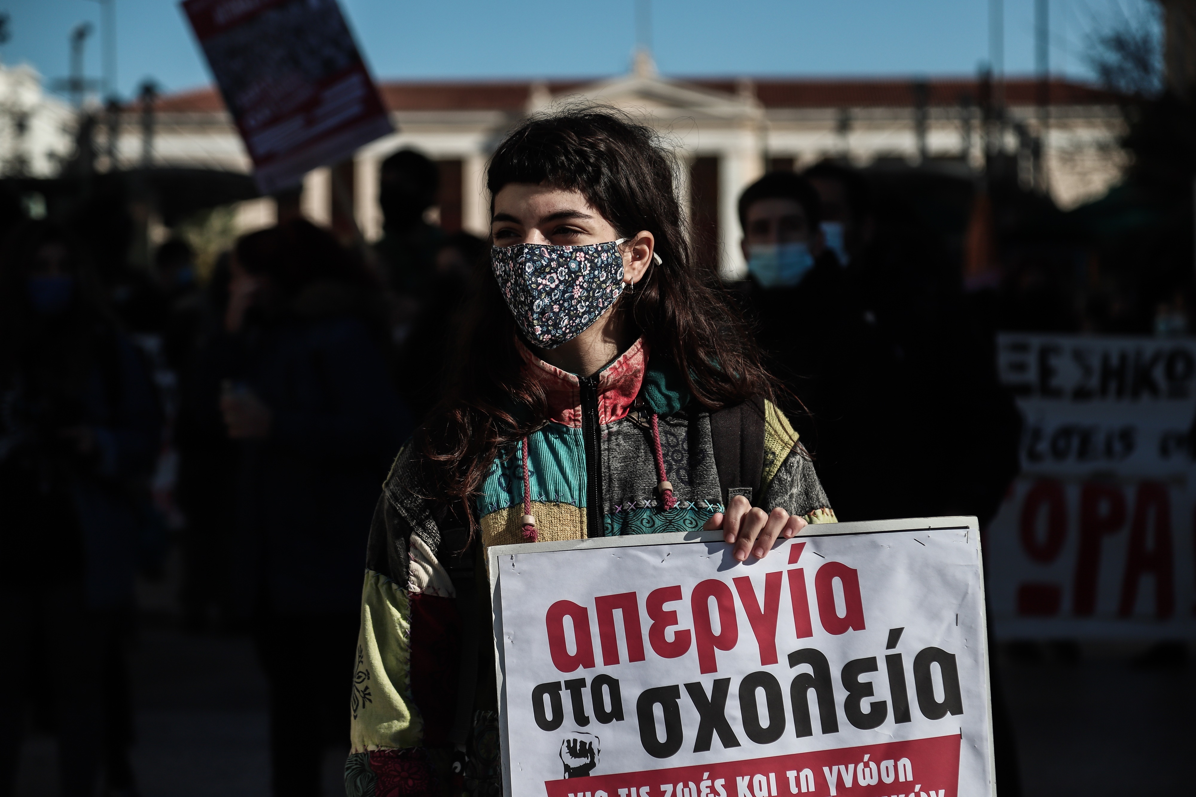 Συγκέντρωση φοιτητών Προπύλαια: Ένταση και χημικά για το νομοσχέδιο