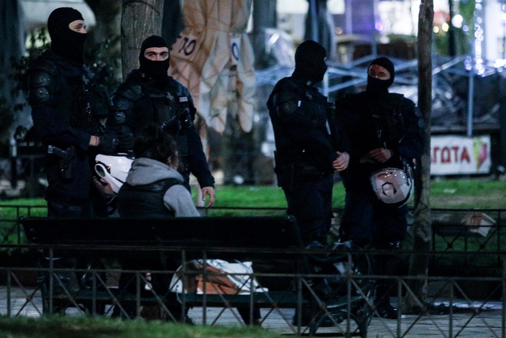 Νέος Κόσμος πυροβολισμοί νεκροί