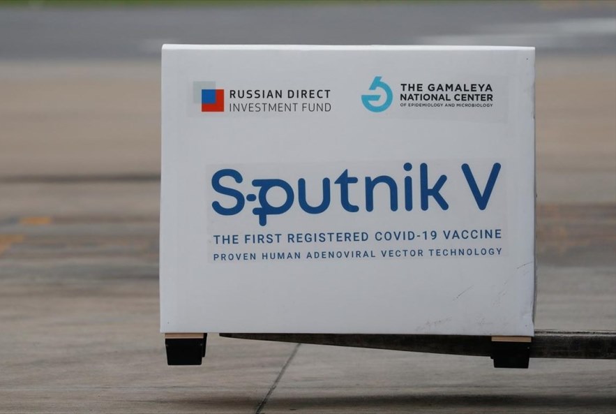 Sputnik-V Γερμανία: Συνδρομή στην παραγωγή πριν τη λήψη άδειας από την ΕΕ