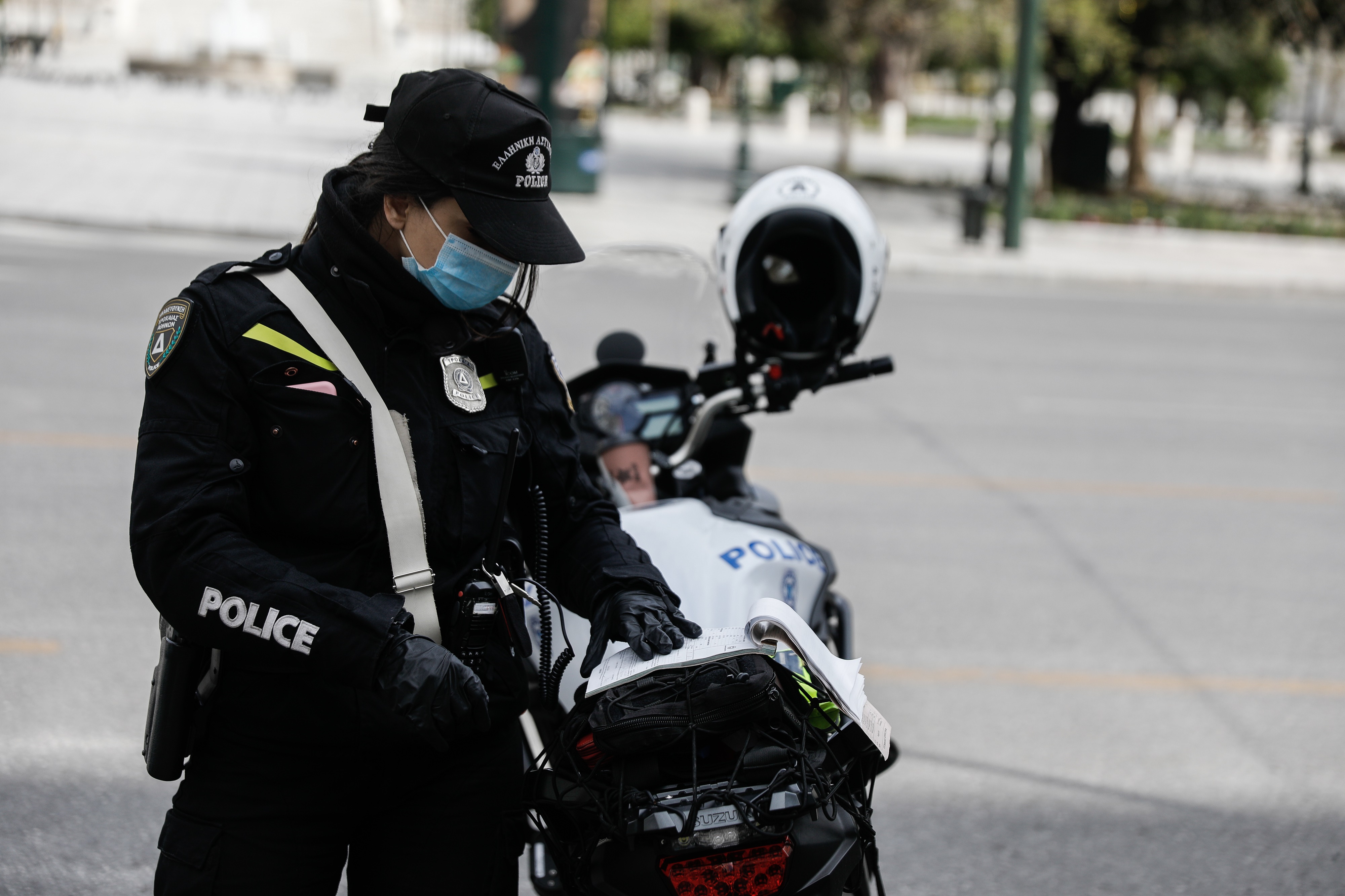 Νέα έντυπα μετακίνησης εργαζομένων από Δευτέρα: Διευκρινίσεις από το υπουργείο