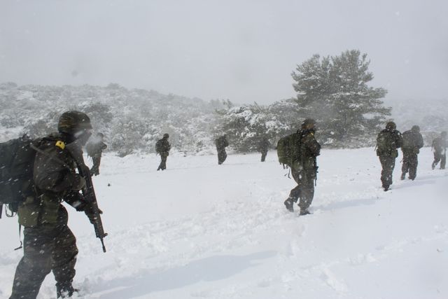 Στρατιωτική άσκηση στα χιόνια
