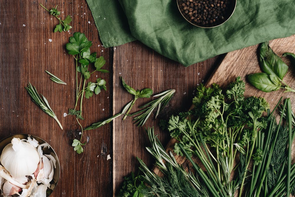 Φρέσκα βότανα στην κατάψυξή: Πως να τα διατηρήσετε μαζί με το άρωμα τους