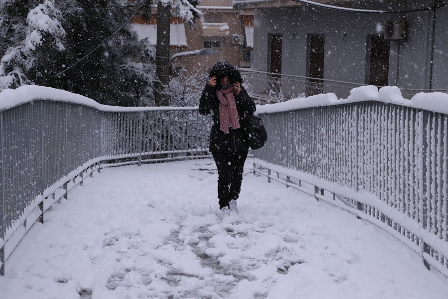 Παλαιό Φάληρο – Κακοκαιρία Μήδεια: Απίστευτες εικόνες, χιόνια ως τη θάλασσα