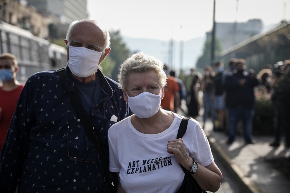 Μέτρα για ανεμβολίαστους – Ακρίτα: Έντονη αντίδραση για τις εκκλησίες (και όχι μόνο)