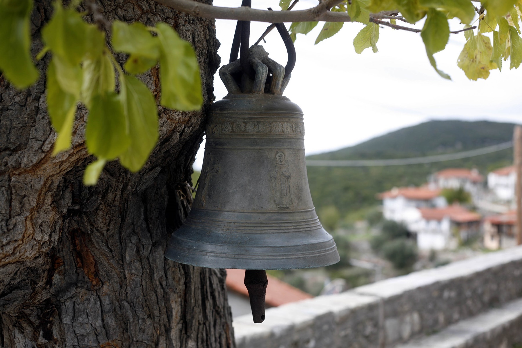 Ελληνική σημαία Υμηττός: Στο πιο ψηλό σημείο από τον δήμαρχο Γλυφάδας