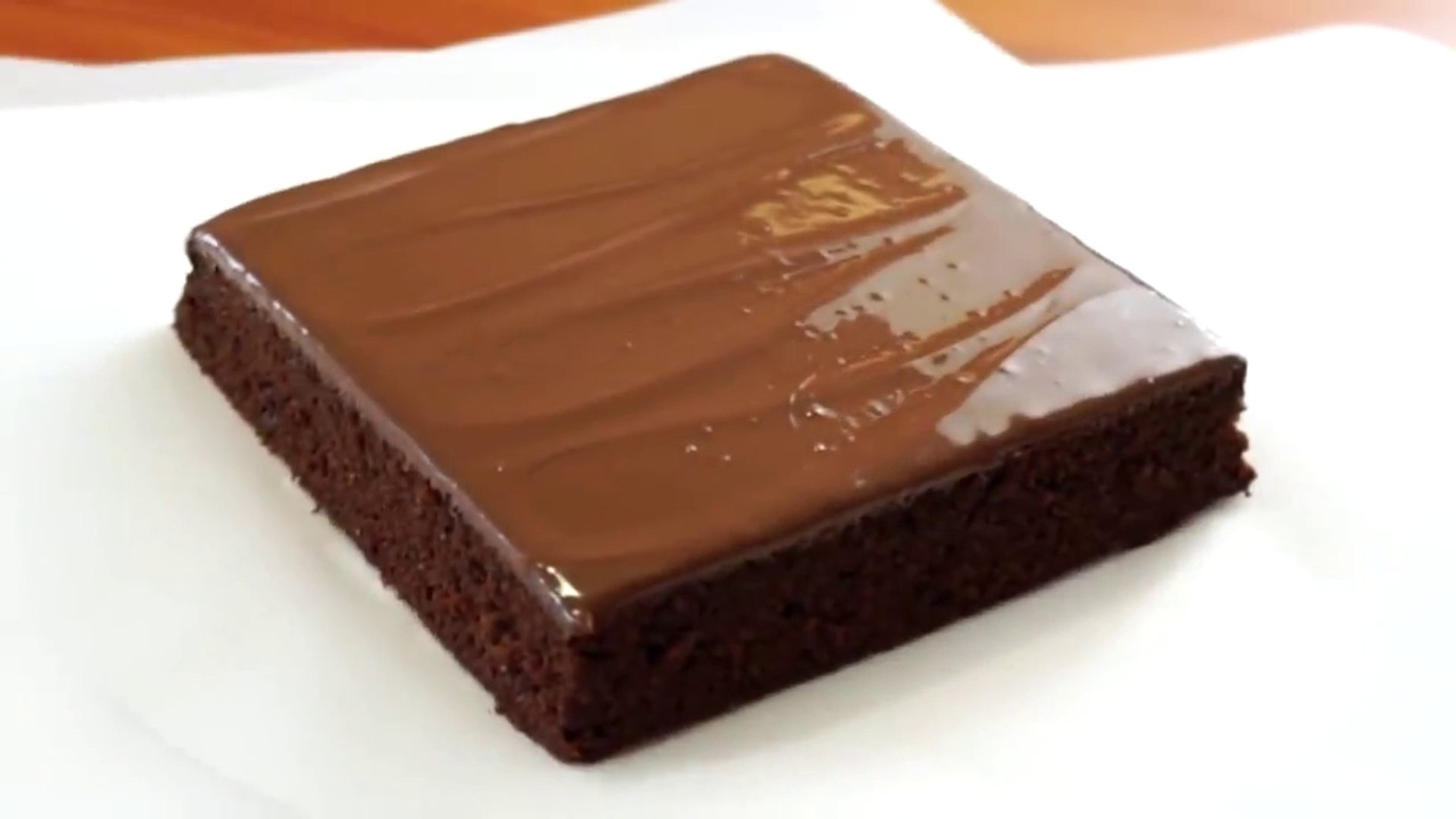 Κέικ σοκολάτας συνταγή – lockdown: Η viral “γλυκιά αμαρτία” με τα 14 εκατ. views
