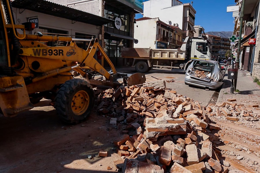 Σεισμός Ελασσόνα ζημιές: Ξεκινούν άμεσα οι πρώτες αυτοψίες σε κτίρια και κατοικίες