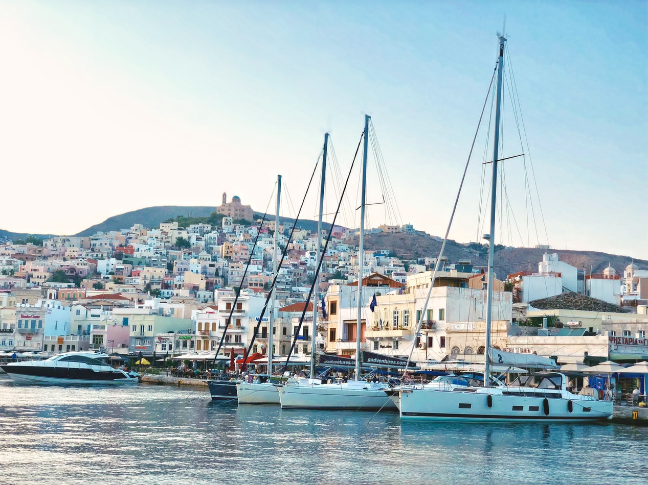 Ελληνικοί προορισμοί για το καλοκαίρι: Πού πρέπει να πάμε μετά την πανδημία