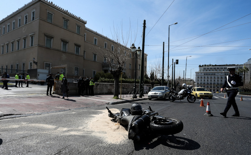 Τροχαίο στη Βουλή εξελίξεις: Δικογραφία για την τραγωδία, ψάχνουν τον ταξιτζή