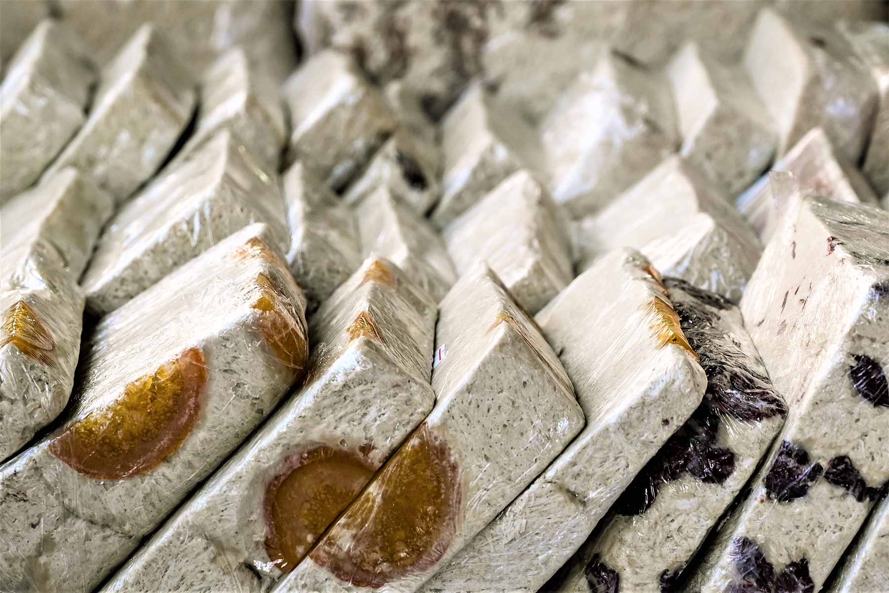 Χαλβάς – Θερμίδες: Πόσο παχαίνει το αγαπημένο μας γλύκισμα