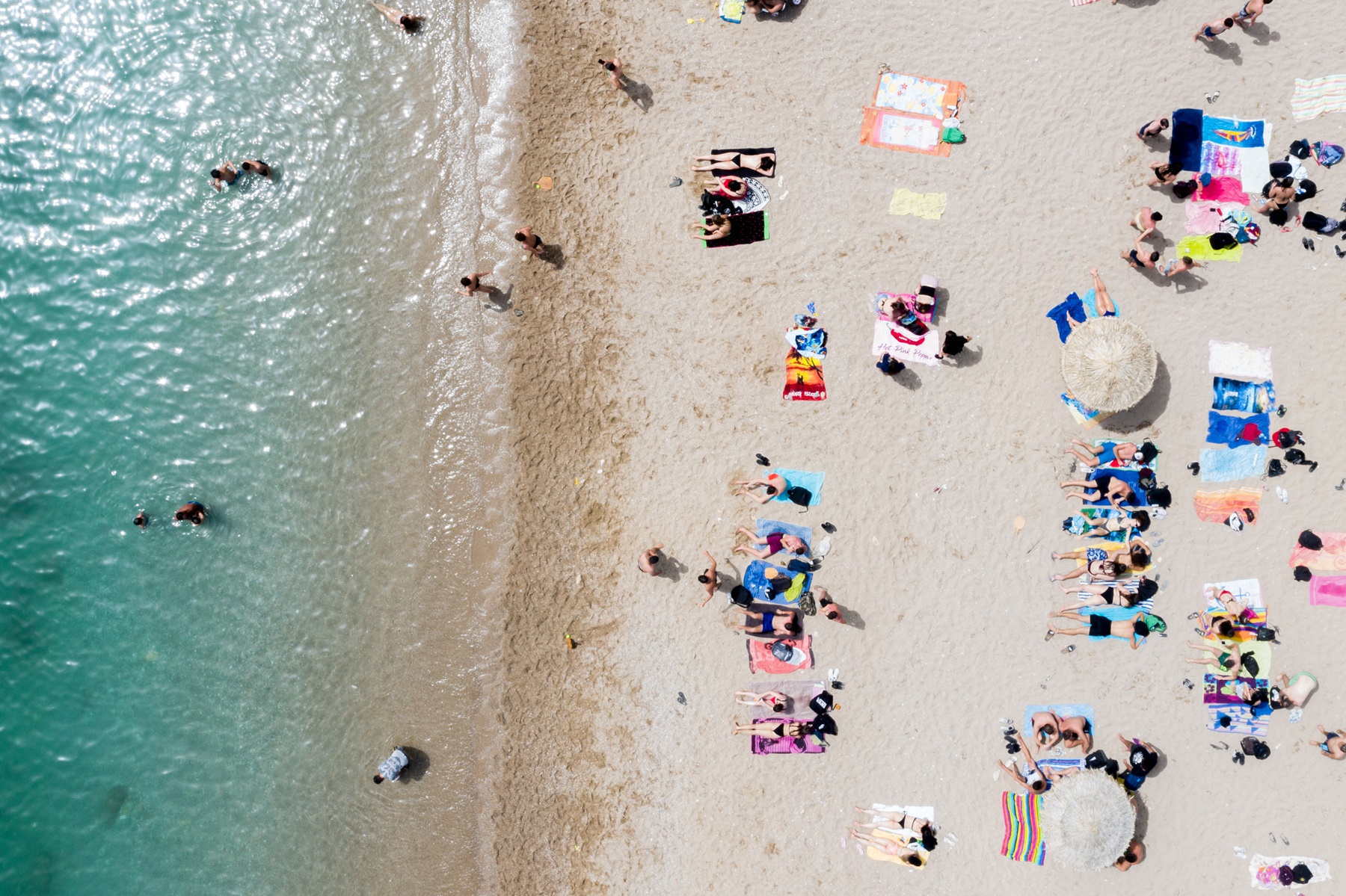 Οργανωμένες παραλίες πότε ανοίγουν: Ετοιμαστείτε για βουτιές – Τι είπε ο Σταμπουλίδης