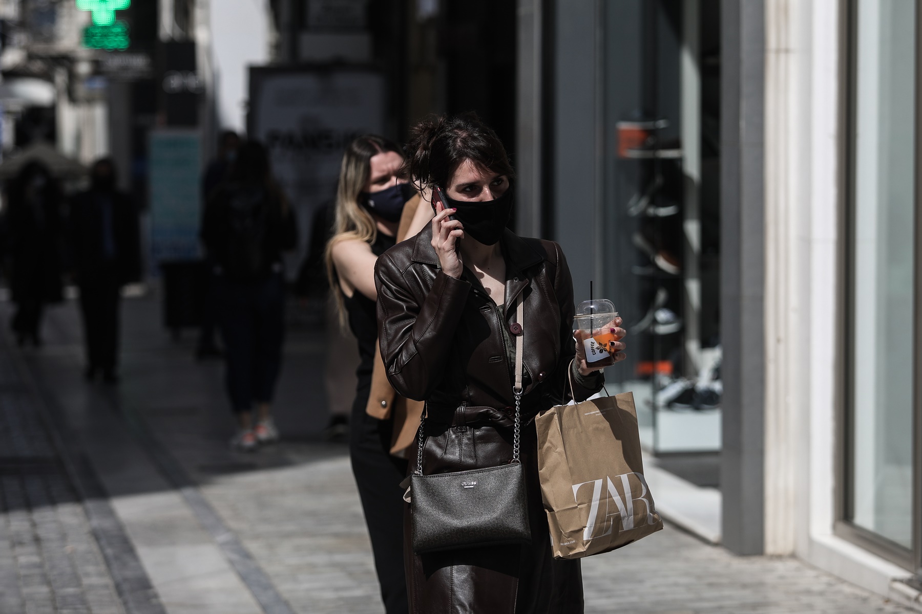 Άρση μέτρων Ελλάδα: Αποφάσεις για πολυκαταστήματα, λιανεμπόριο χωρίς SMS