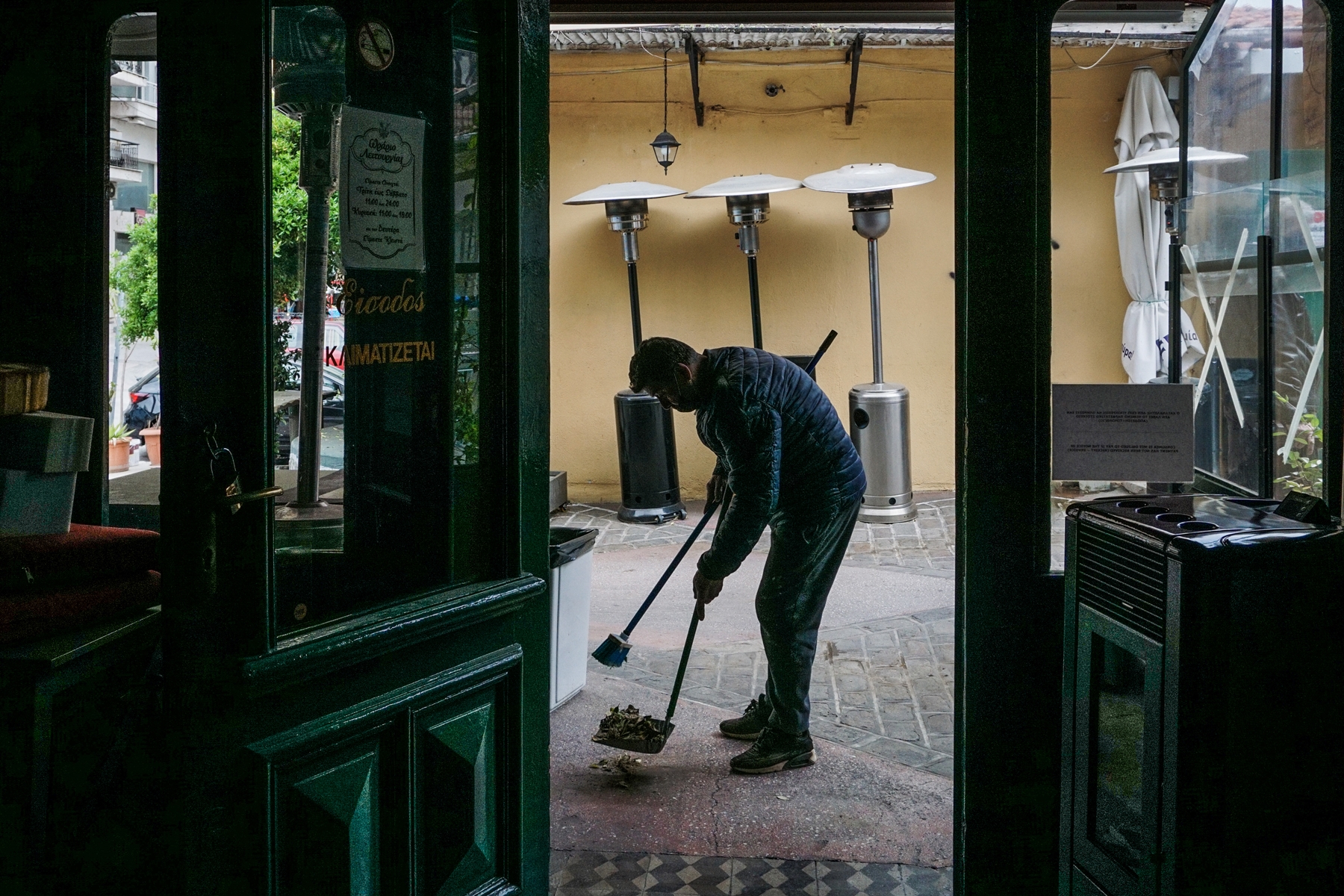 Άνοιγμα εστίασης – μετακινήσεις: Υπέρ στο άνοιγμα ο Μανώλης Δερμιτζάκης