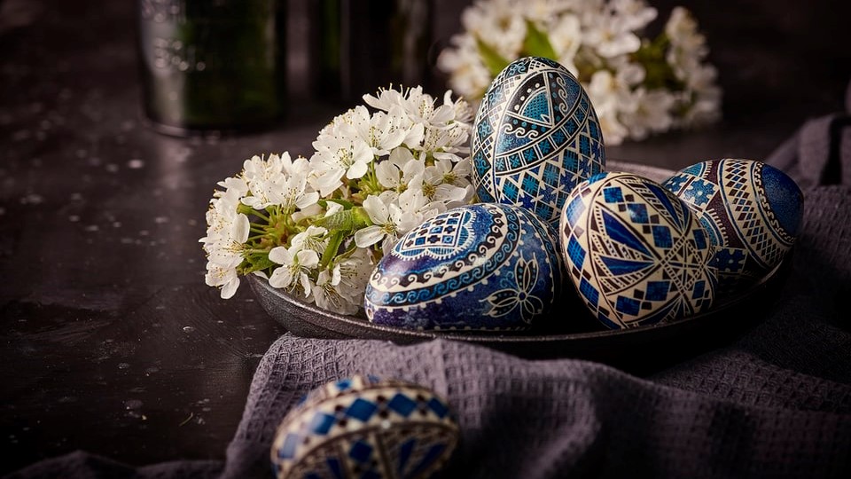Πώς αδειάζω τα αυγά: Δημιουργήστε τα πιο όμορφα Πασχαλινά στολίδια