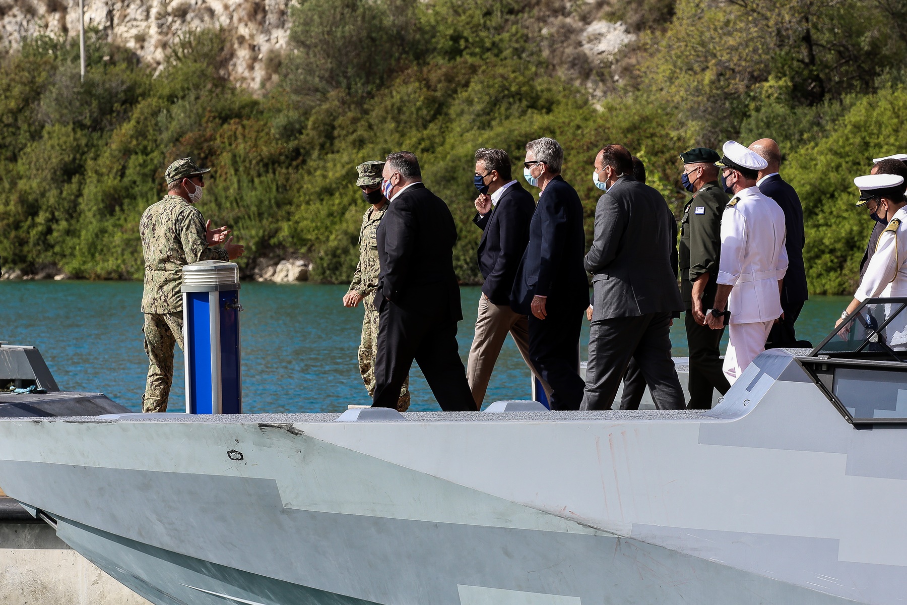 Σούδα ελικοπτεροφόρο USS Iwo Jima: Στην Κρήτη το “θηρίο” των ΗΠΑ