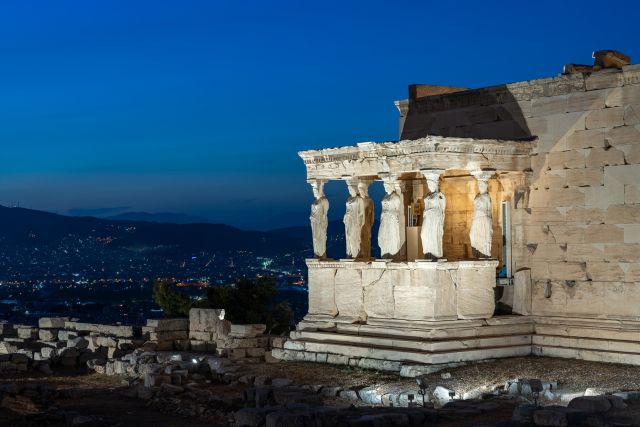 Καρυάτιδες