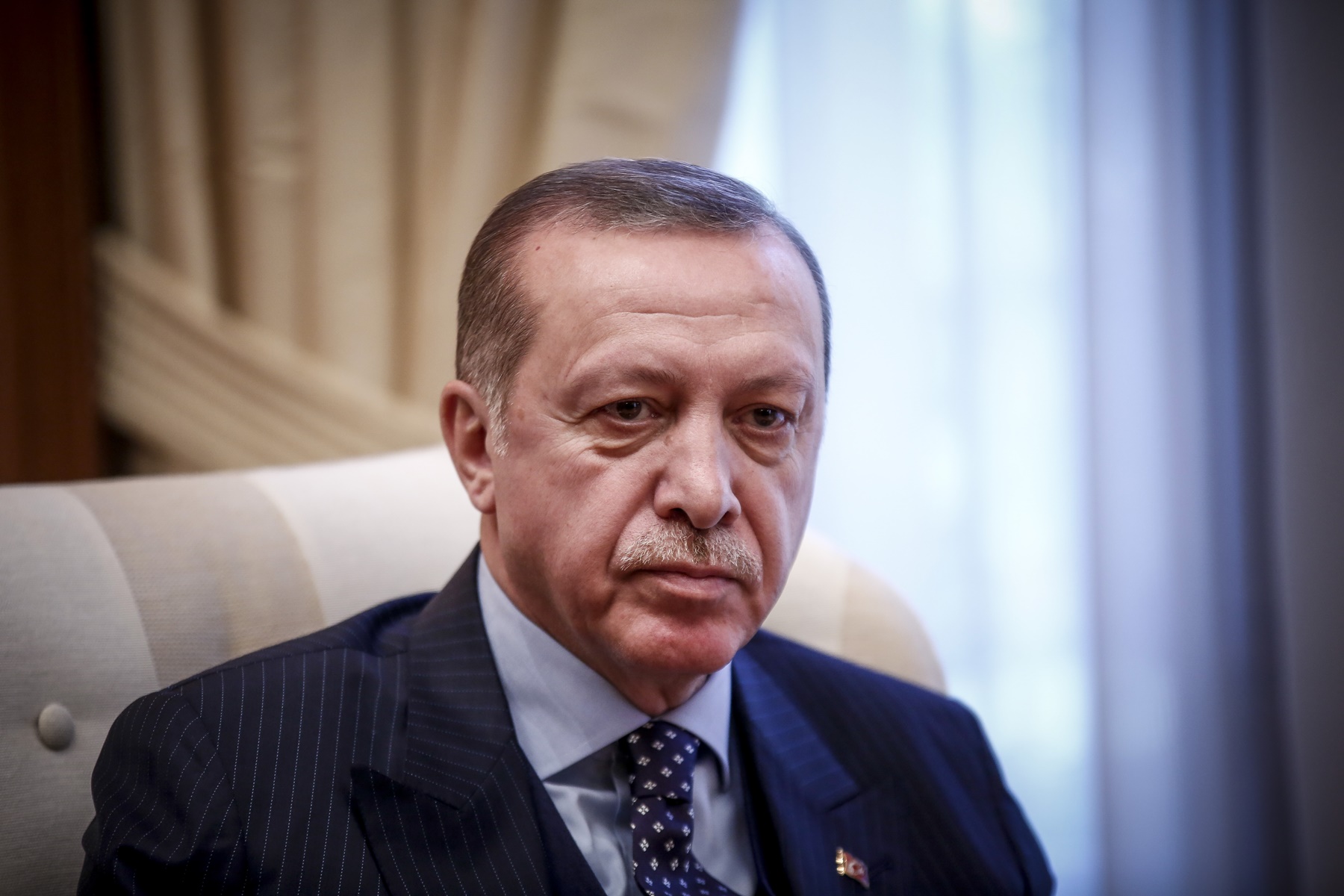 Κουρασμένος Ερντογάν: Σάλος στην Τουρκία με βίντεο