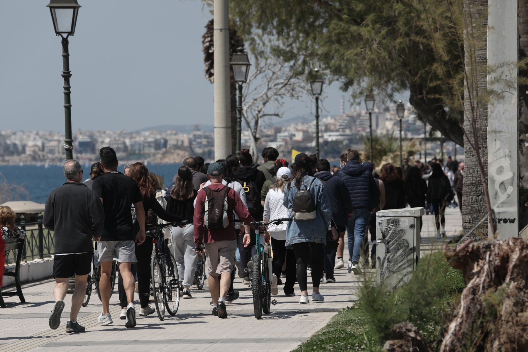 Χάρτης κρουσμάτων – Ελλάδα: Πού εντοπίζονται οι 2.812 νέες μολύνσεις