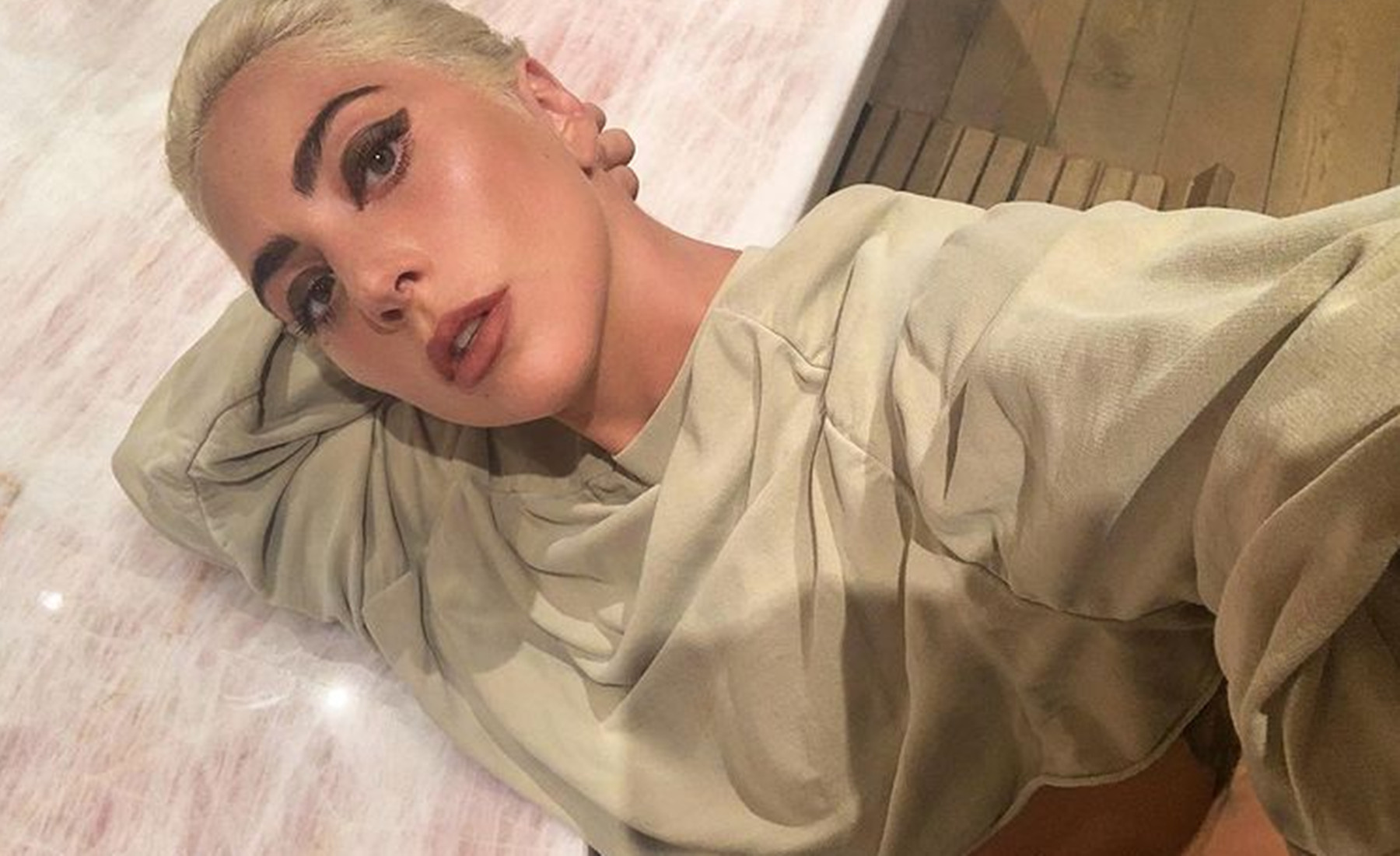 Lady Gaga – House of Gucci: Η εντυπωσιακή της εμφάνιση στην πρεμιέρα της ταινίας στο Λονδίνο
