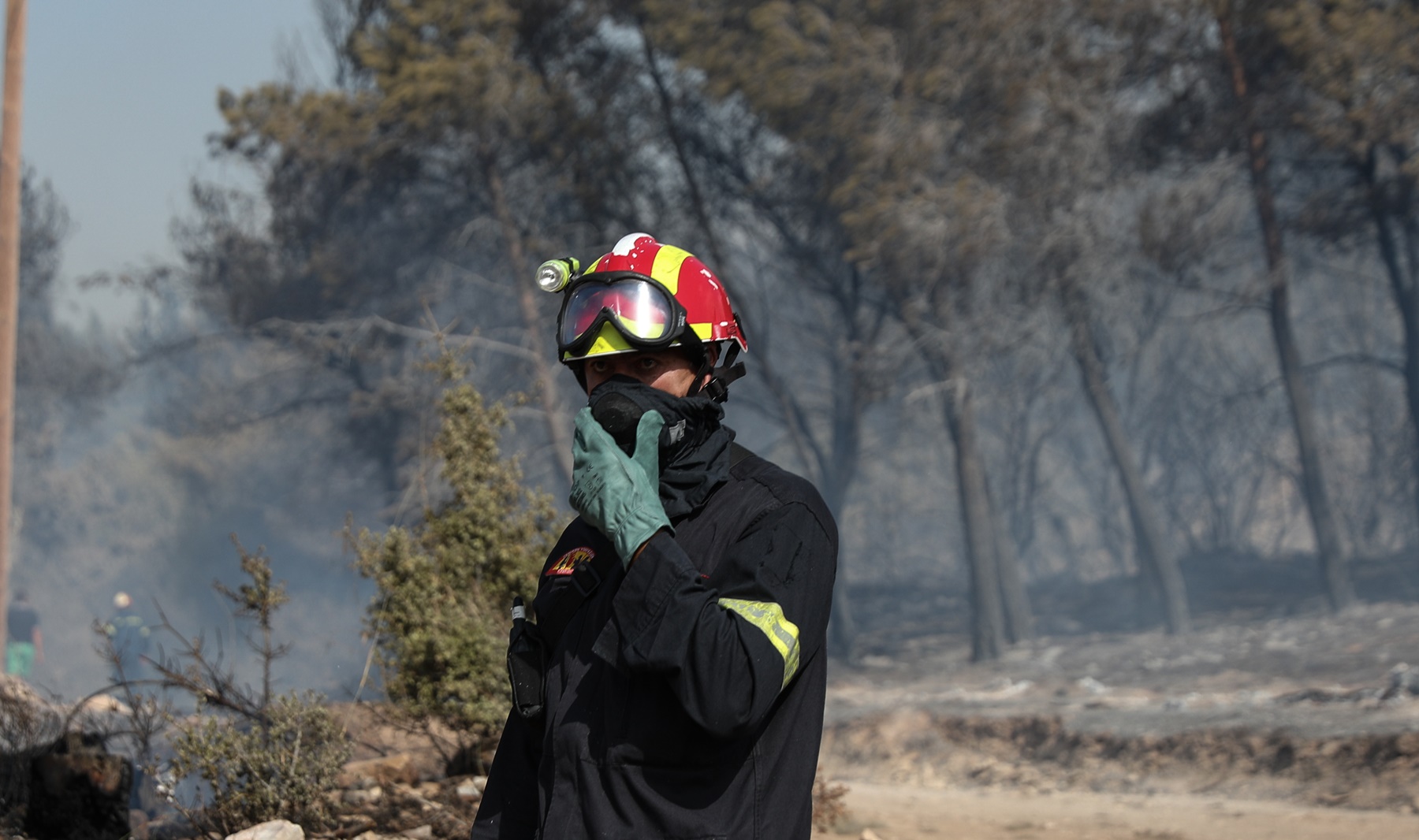 Φωτιά σε βυτιοφόρο – Ασπρόπυργος: Κόκκινος συναγερμός