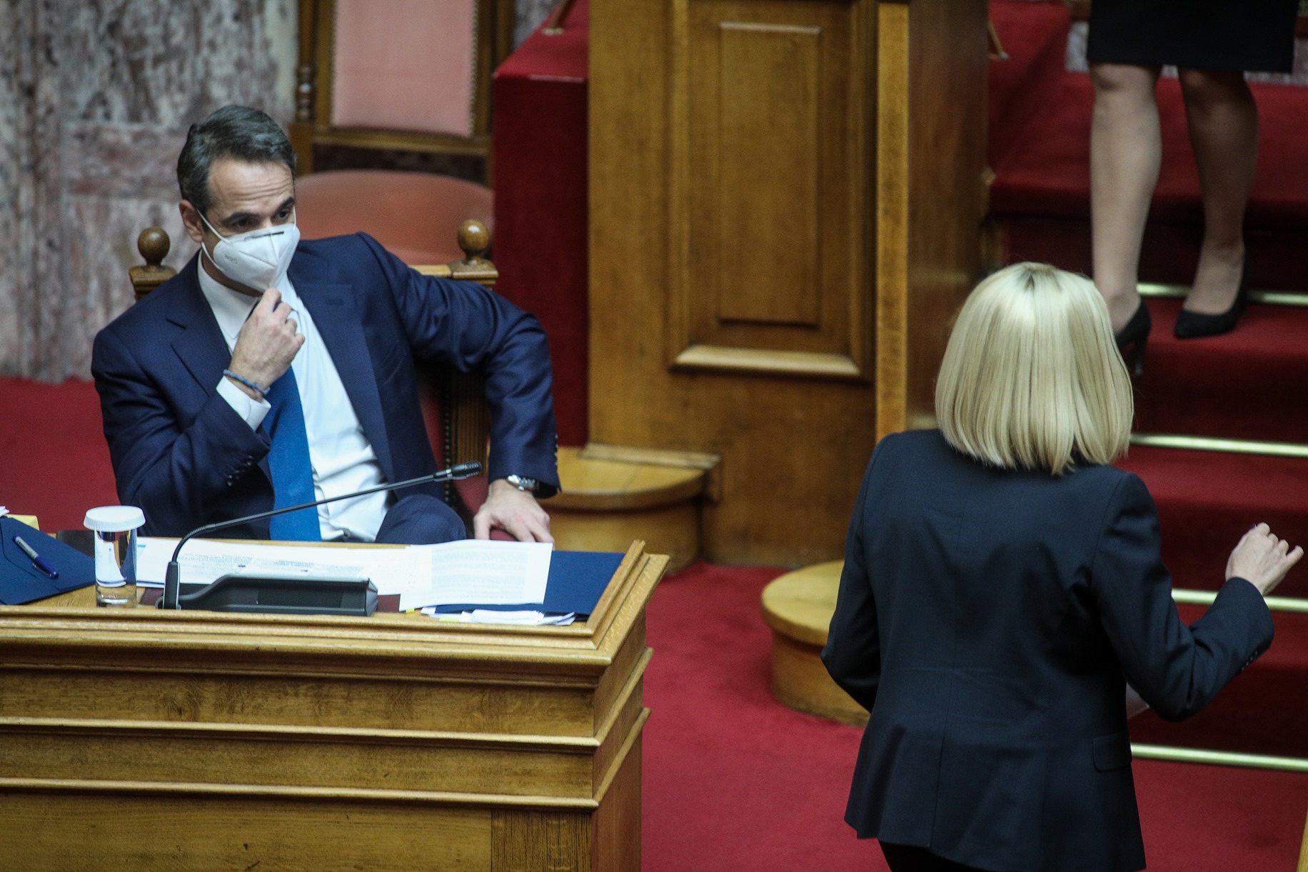 Παραπολιτικά: Με τη ματιά του Γιάννη Ντσούνου