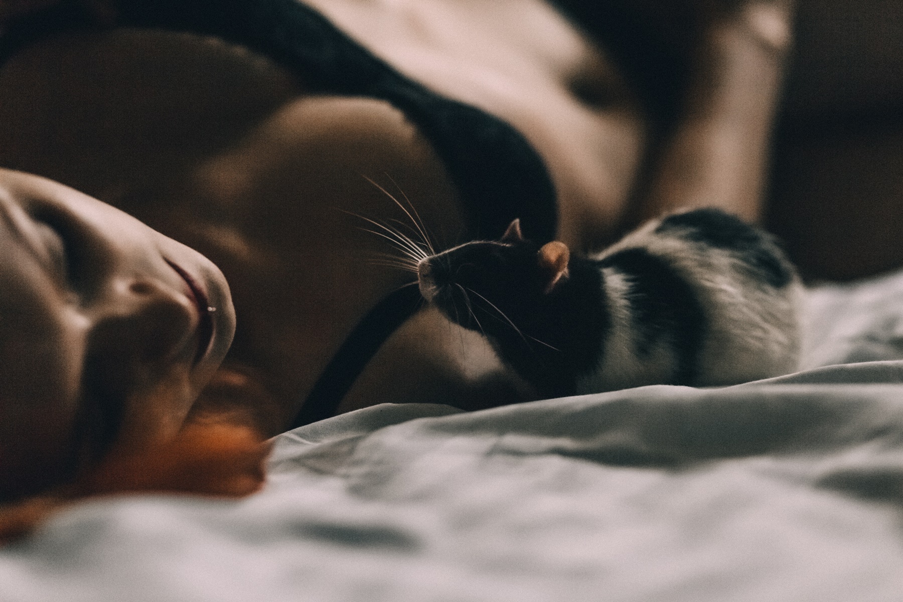 Πώς να κοιμηθώ εύκολα και γρήγορα: 17 απλά tips για τέλειο ύπνο