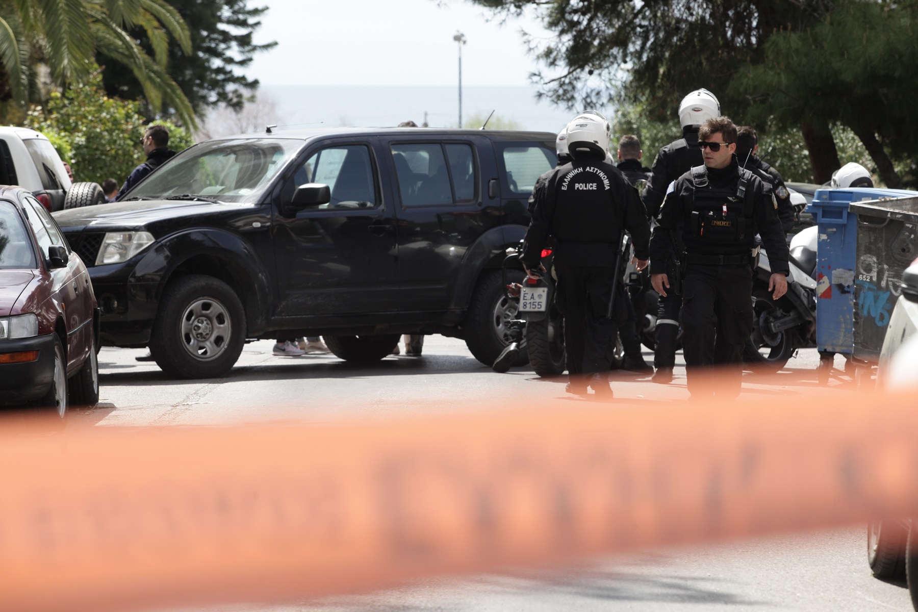 Ληστεία Καισαριανή: Ένοπλοι μπούκαραν σε σούπερ μάρκετ – Πυροβόλησαν πολίτη