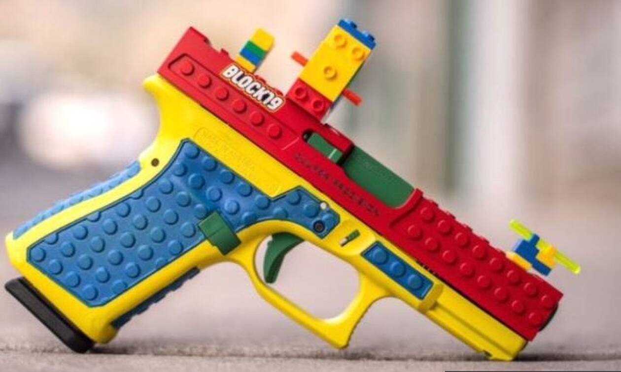 HΠΑ: Σάλος από όπλο που θυμίζει Lego