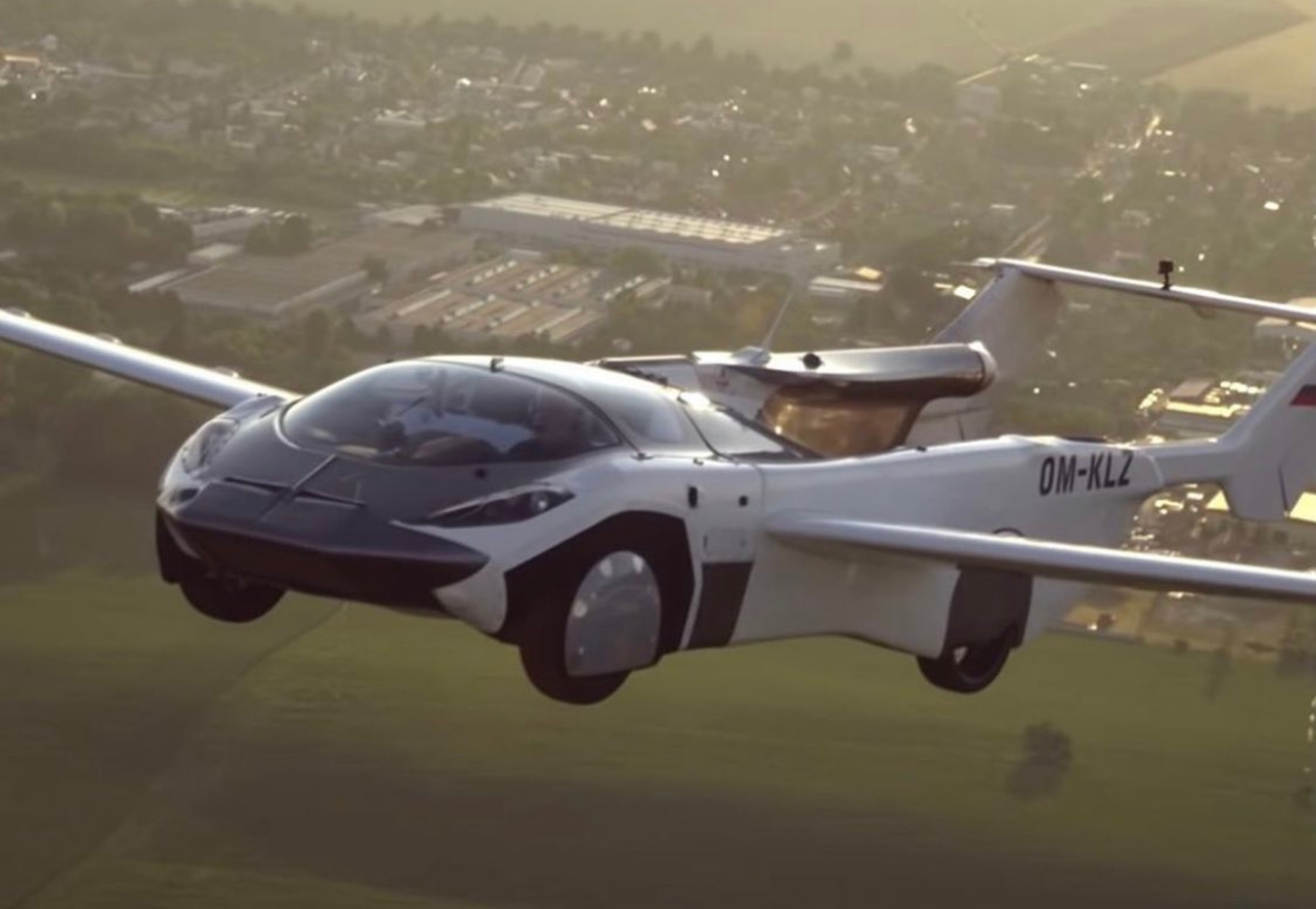 Ιπτάμενο αυτοκίνητο – Βίντεο: Δείτε την επιτυχημένη δοκιμαστική πτήση