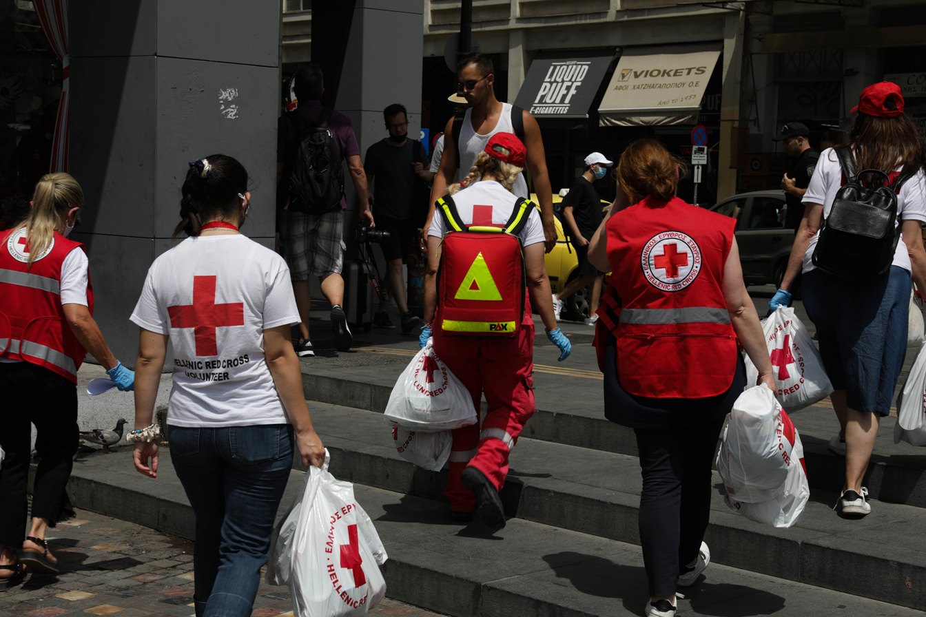 Ερυθρός Σταυρός: Δράση εν μέσω καύσωνα