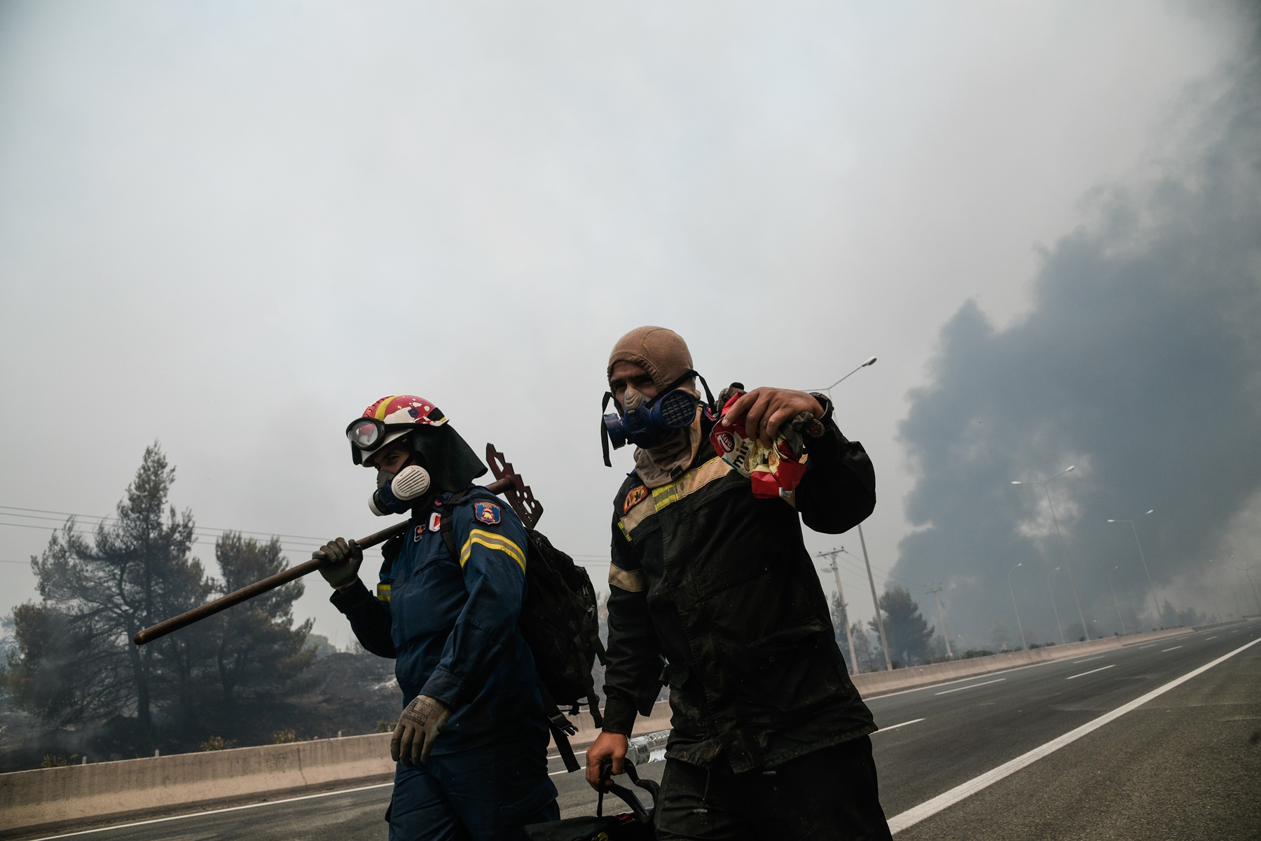 Φωτιά στο Άργος – Ρομά: Μία δυσάρεστη έκπληξη περίμενε τους πυροσβέστες
