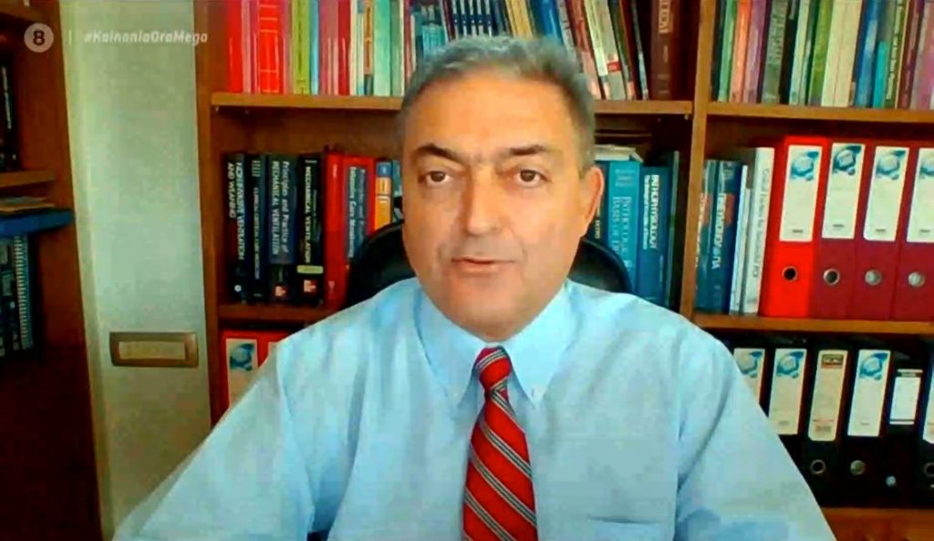 Βασιλακόπουλος: «Με απειλούν ότι θα με σπάσουν στο ξύλο»