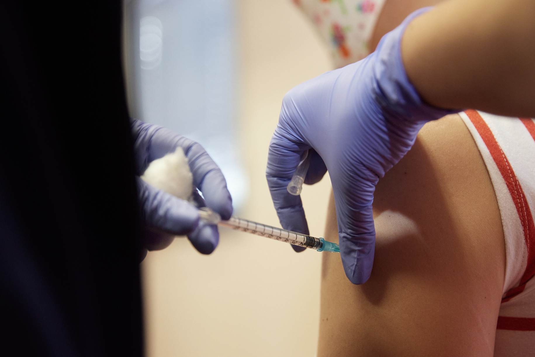 Εμβόλιο τρίτη δόση: Γιατί πρέπει να το κάνουμε