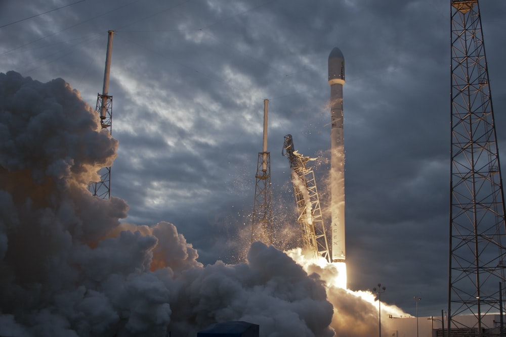 Τουρίστες στο διάστημα – SpaceX: Ο Έλον Μασκ έκανε και πάλι το θαύμα του