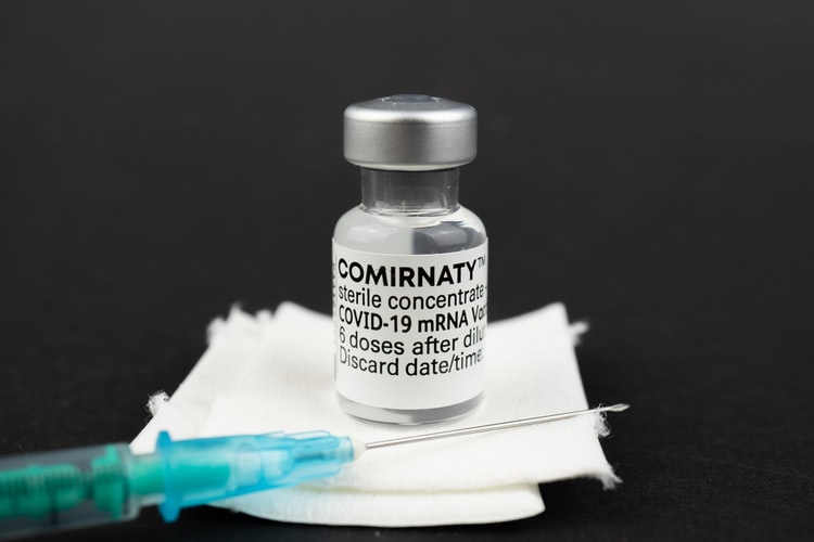 Εμβόλια κορονοϊού και θρομβώσεις: Τι δείχνουν τα νεότερα δεδομένα
