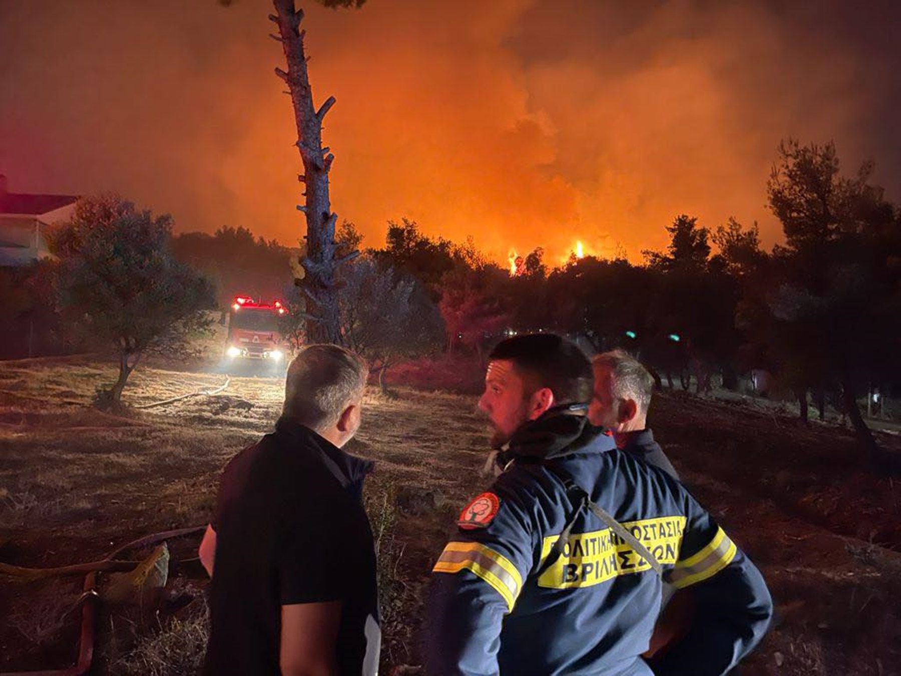 Πυρκαγιά Νέα Μάκρη: «Επί ποδός» ο μηχανισμός Πολιτικής Προστασίας της Περιφέρειας